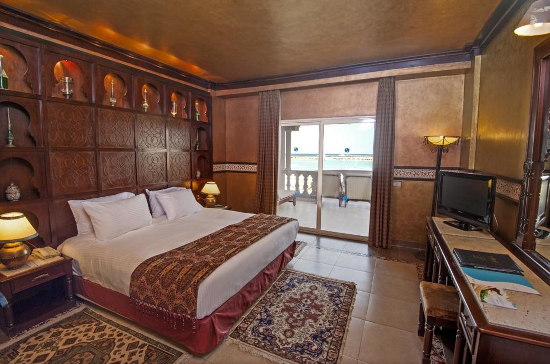 Sunrise Mamlouk Palace Resort Hurghada Exterior foto A room at the hotel