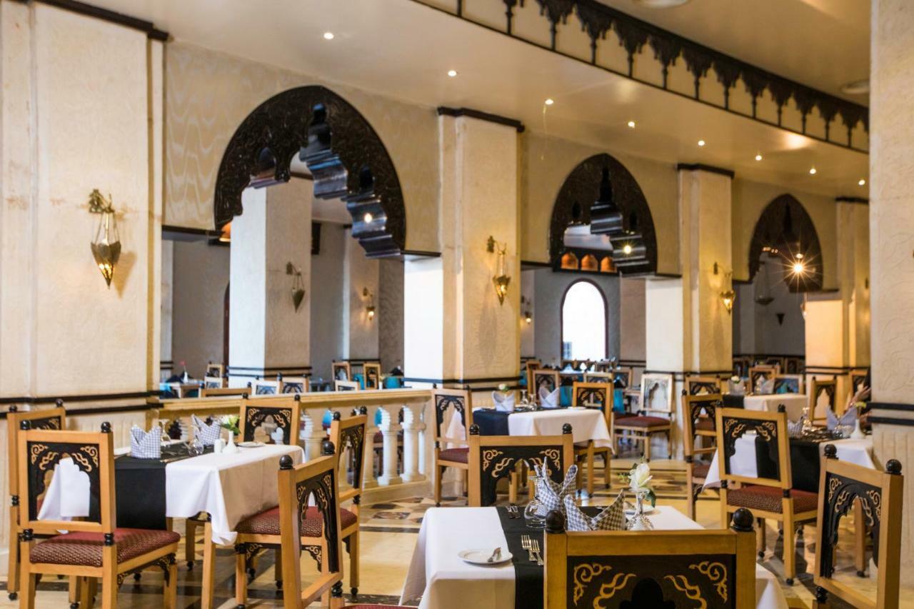 Sunrise Mamlouk Palace Resort Hurghada Exterior foto Restaurant