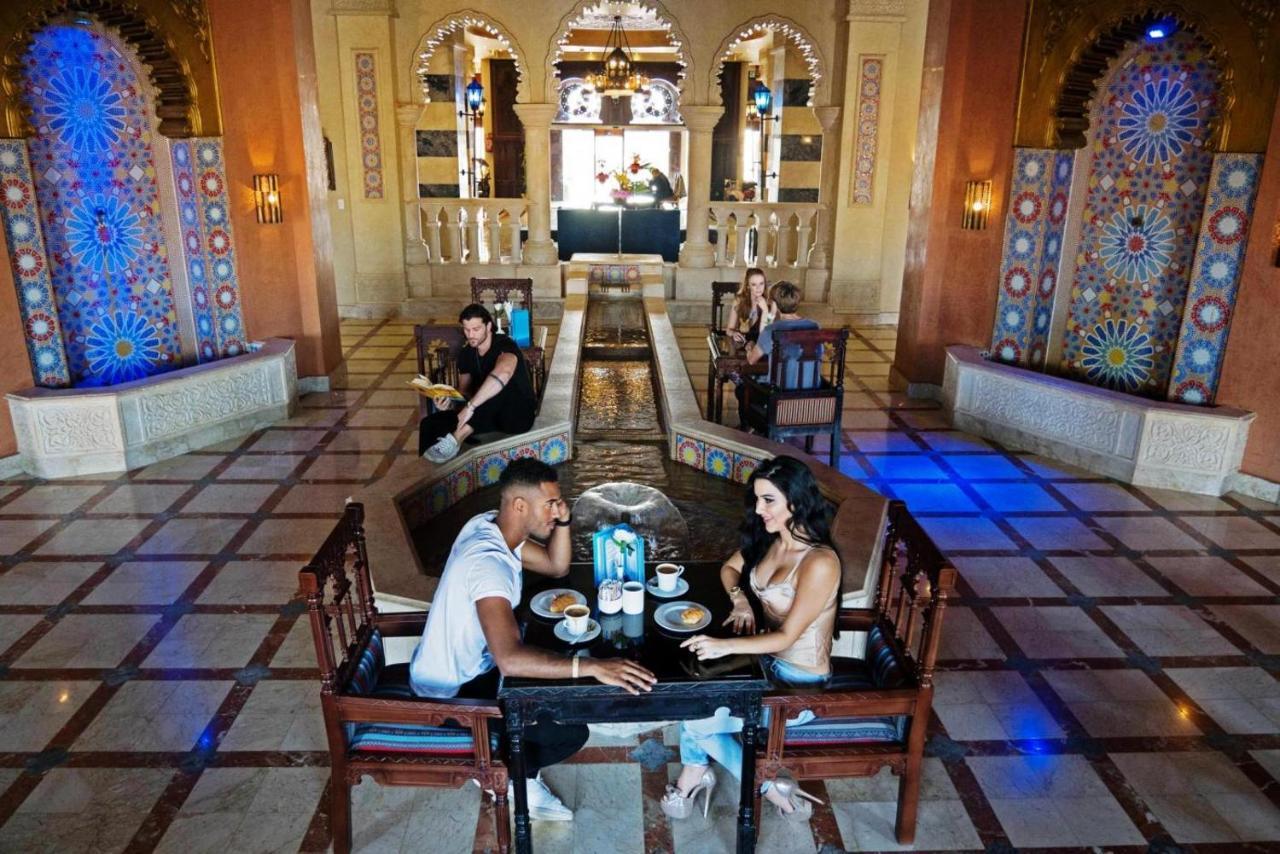 Sunrise Mamlouk Palace Resort Hurghada Exterior foto The lobby of the hotel